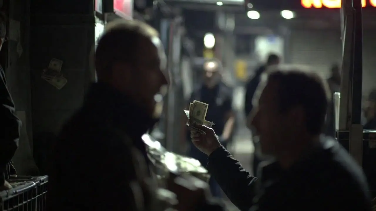 כסף - כמה מרוויחים ומוצאים בתל אביב